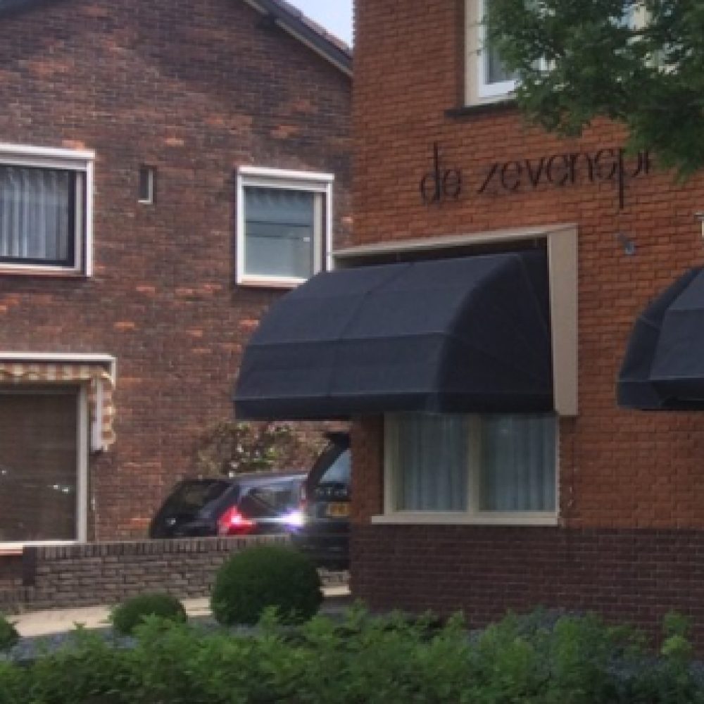 15_15-2129-src_slide 1