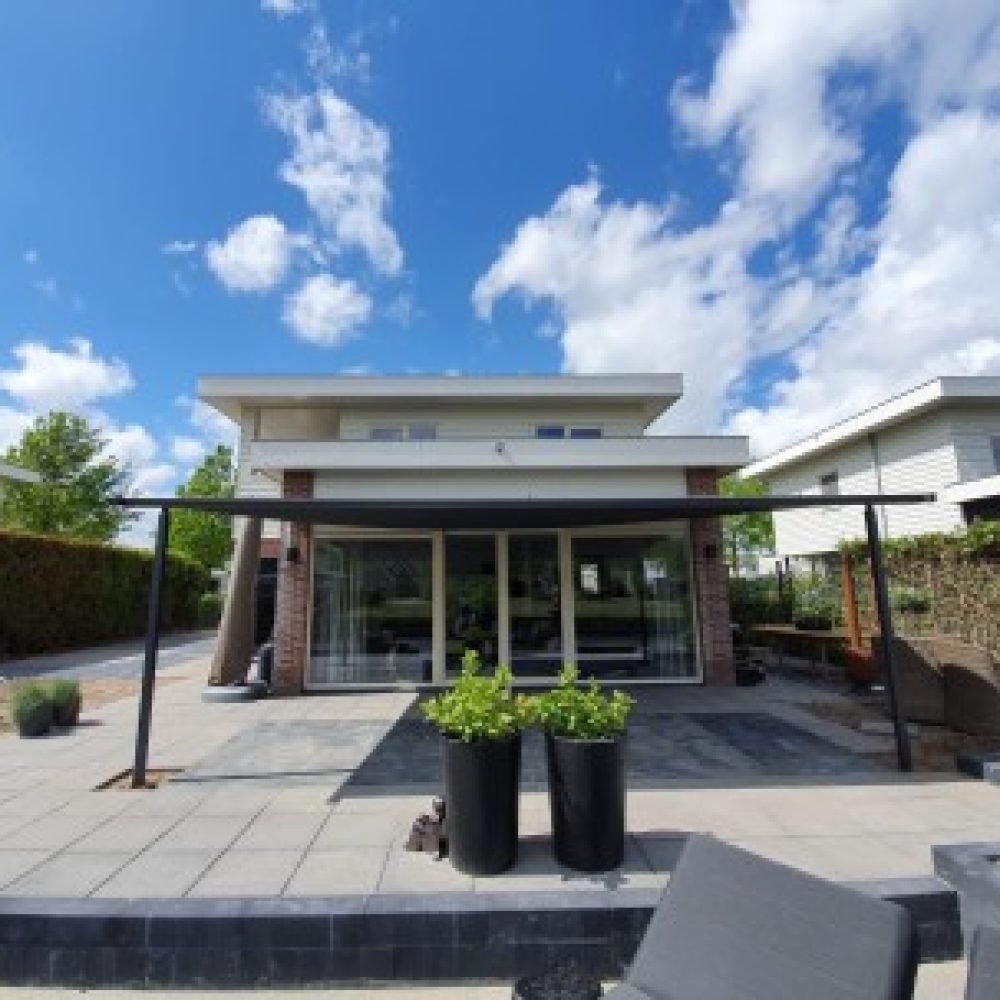 53_32e70ee9-edfe-49f2-9e8e-9ce25f2ee8c7_default